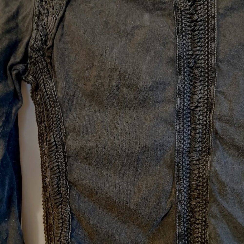 FREE PEOPLE Shell Lace Henley T-shirt Top XS Black Scoop neck Gold Coast LS - Picture 12 of 14